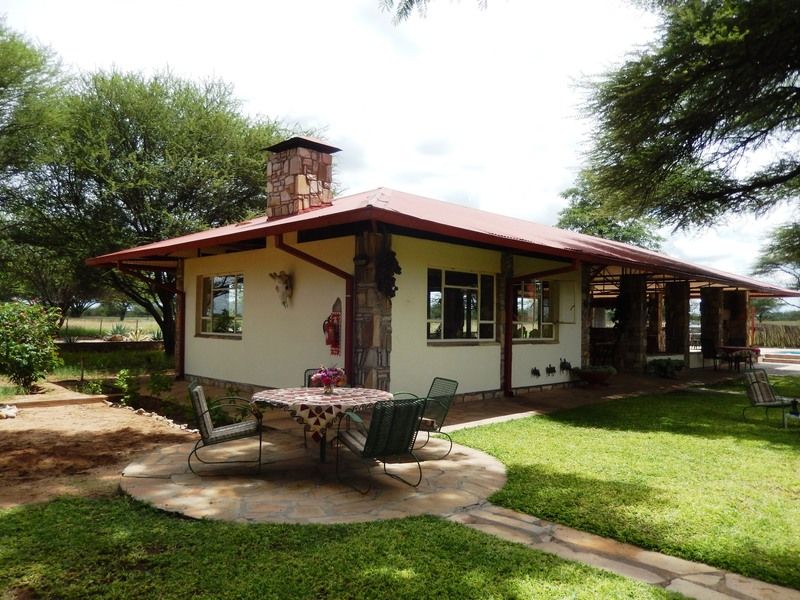 Отель Dornhuegel Guestfarm Grootfontein Экстерьер фото