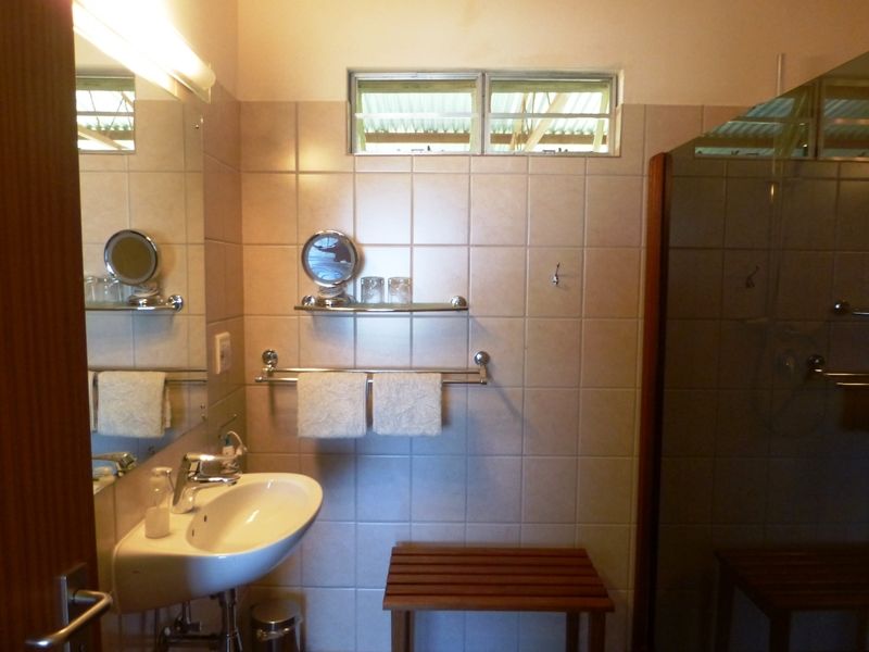 Отель Dornhuegel Guestfarm Grootfontein Экстерьер фото